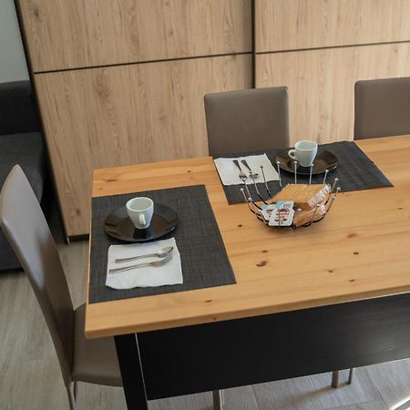 Apartment Milan Near Metro-M5 Экстерьер фото