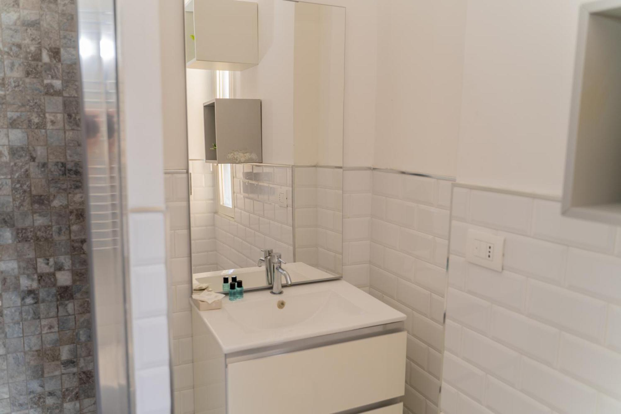 Apartment Milan Near Metro-M5 Экстерьер фото